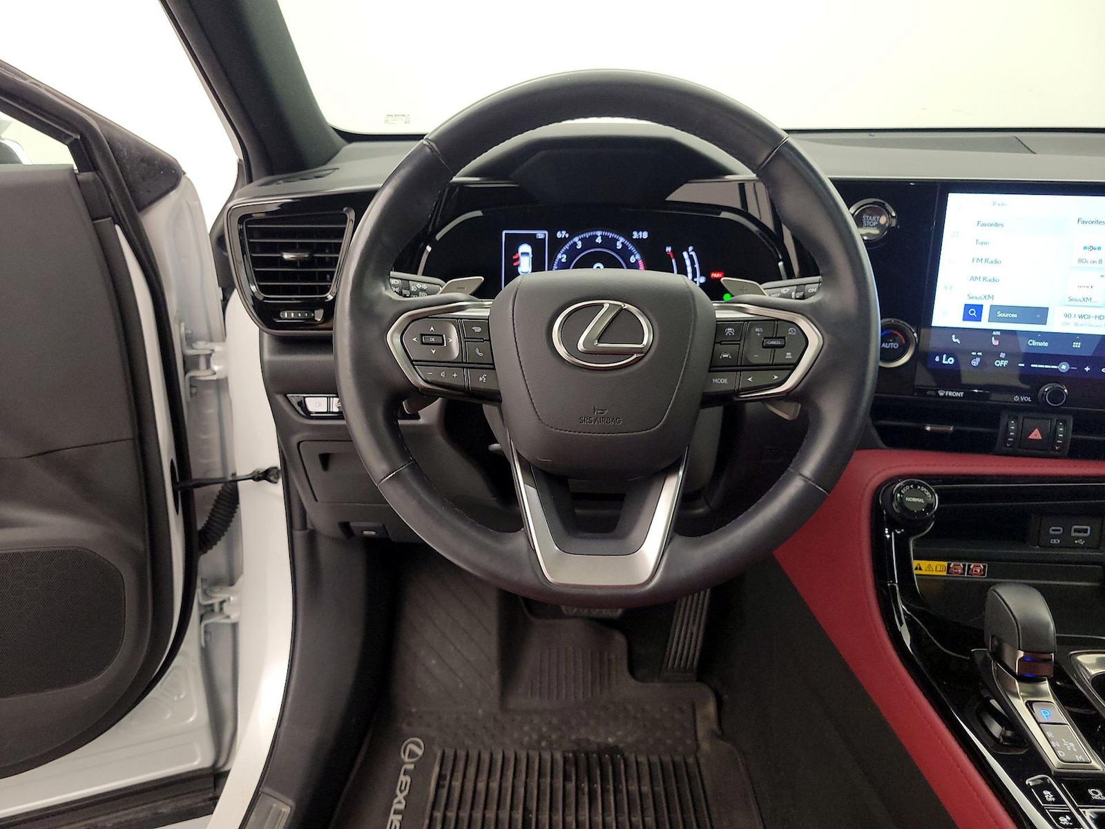 2025 Lexus NX 350 - Photo 11