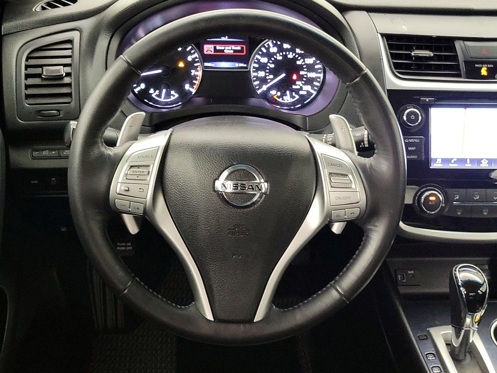 2018 Nissan Altima SR - Photo 11