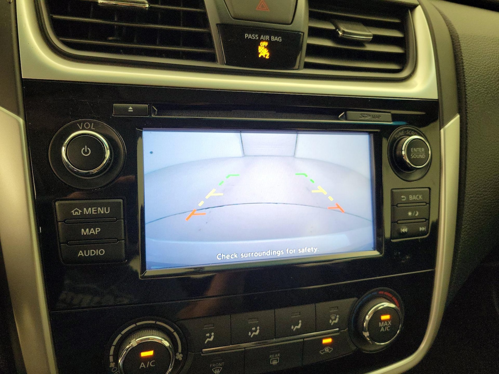 2018 Nissan Altima SR - Photo 16