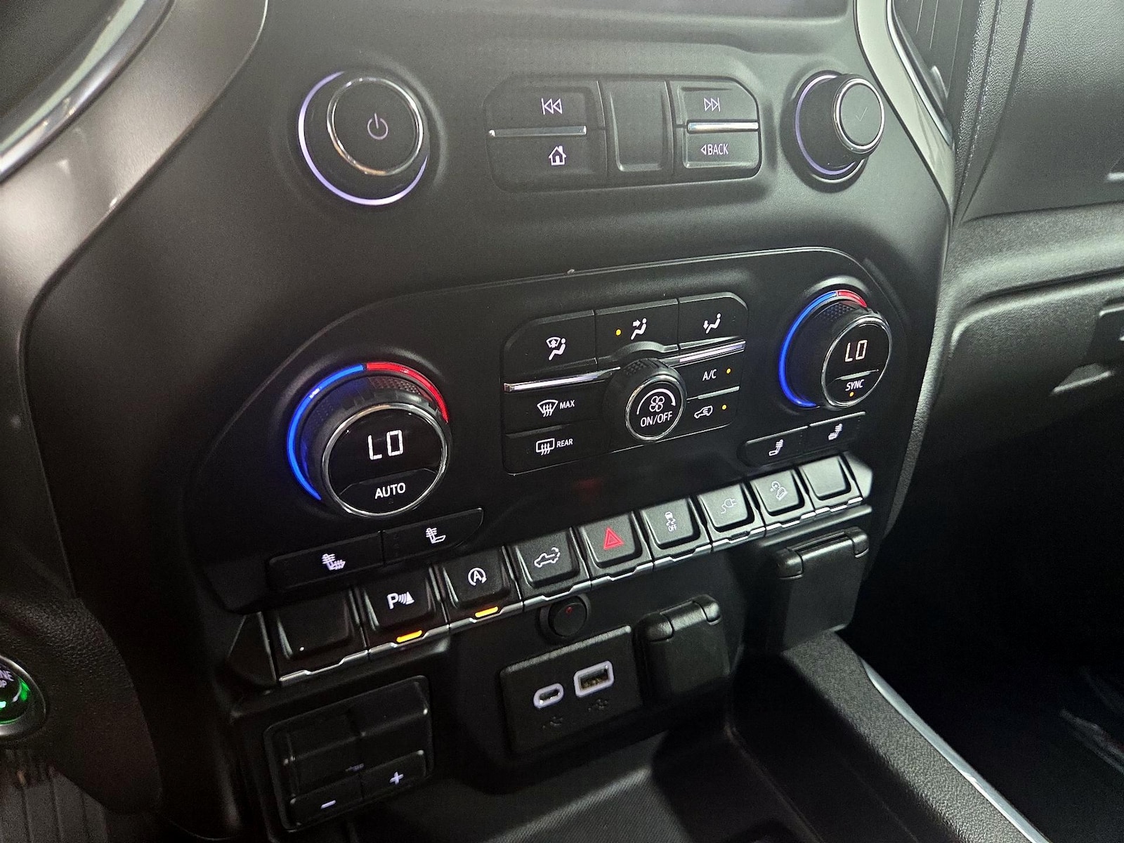 2021 Chevrolet Silverado 1500 LT Trail Boss - Photo 17