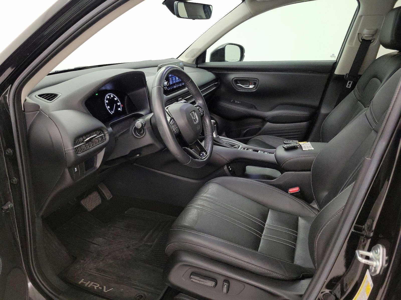 2025 Honda HR-V EX-L - Photo 12