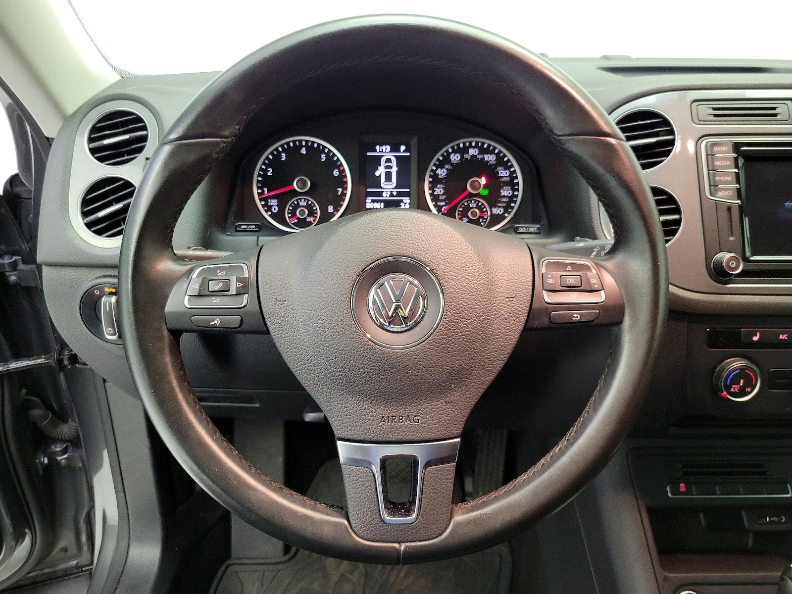 2017 Volkswagen Tiguan S - Photo 11