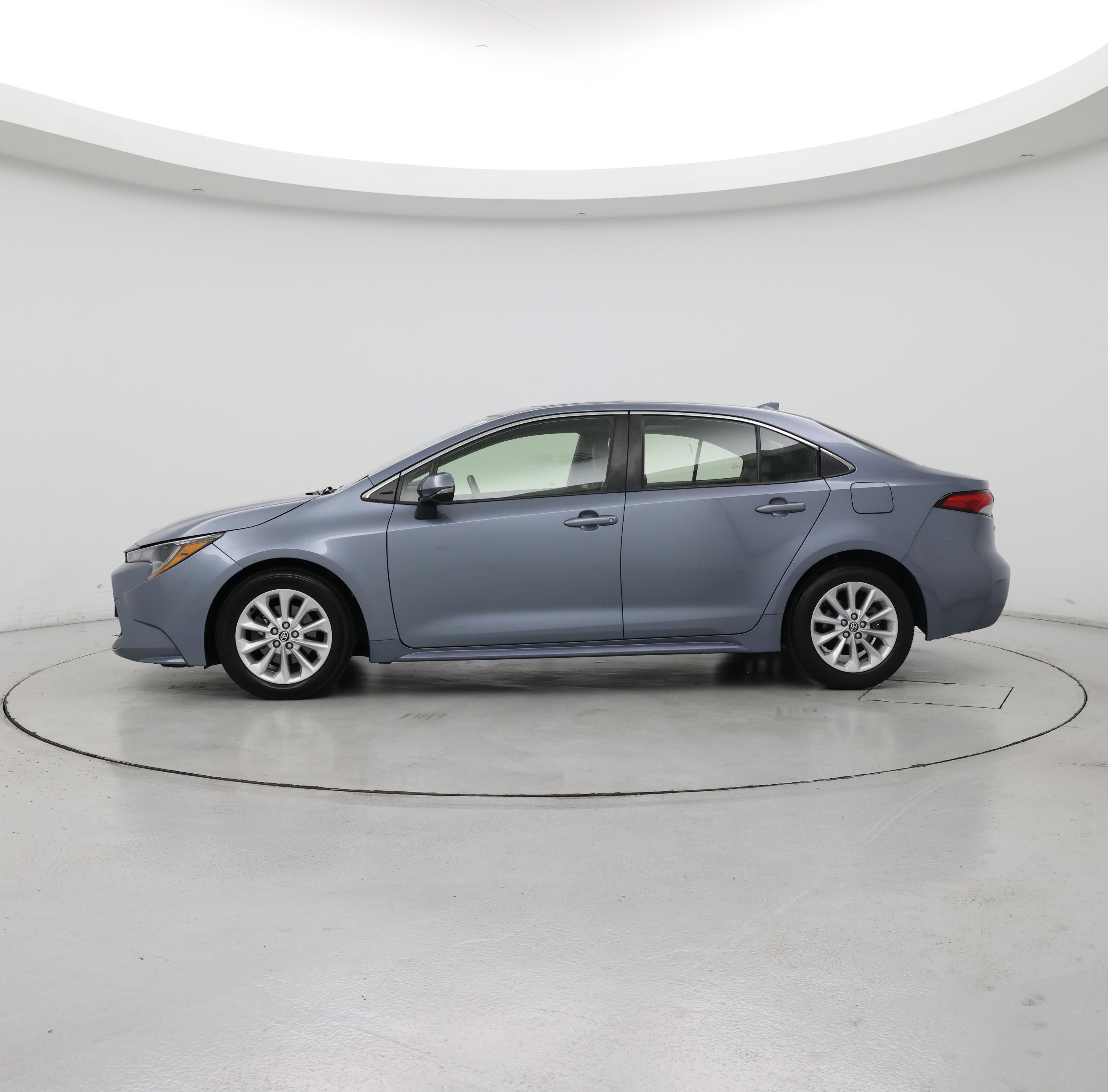 Thumbnail: 2020 Toyota Corolla - 3