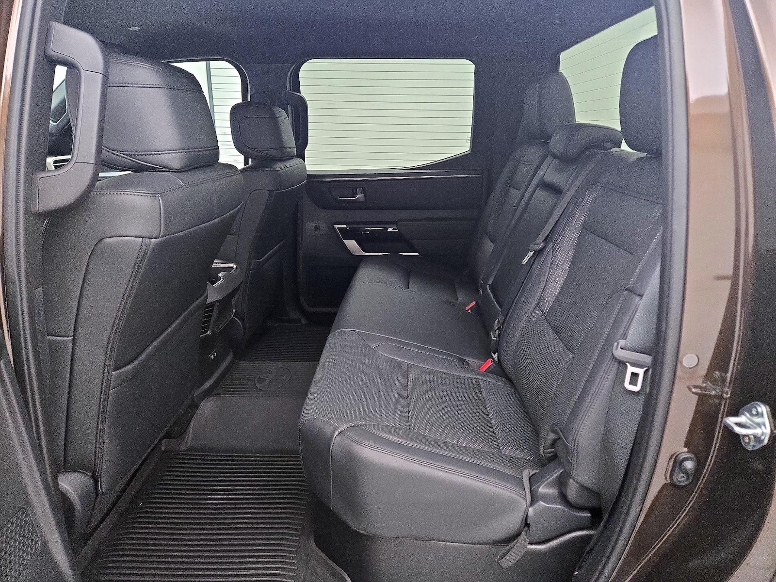 2025 Toyota Tundra Limited - Photo 20