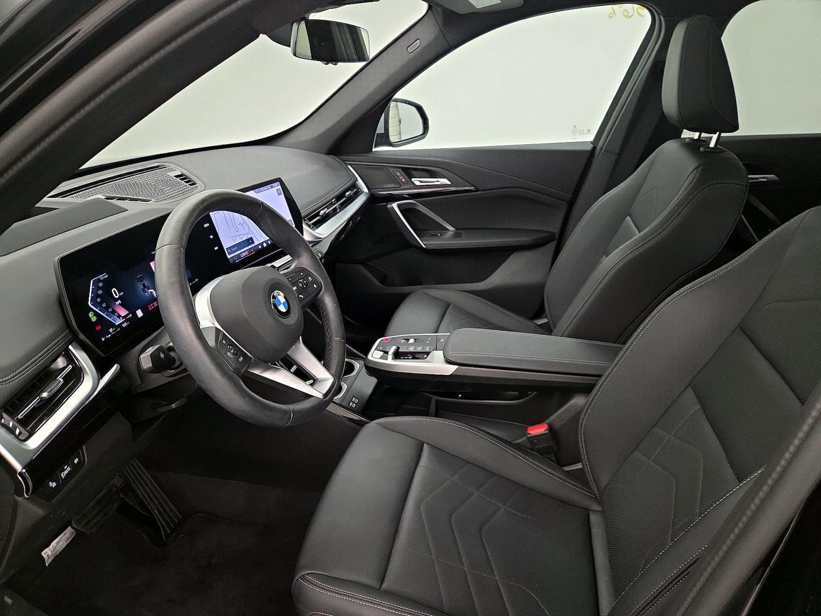 2024 BMW X1 28i - Photo 12