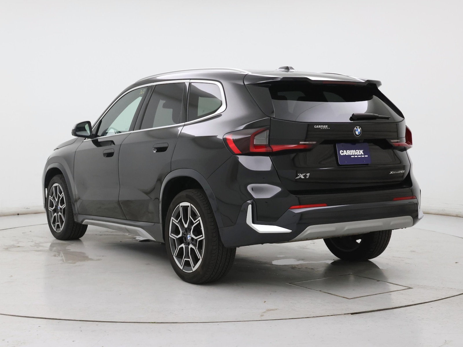 2024 BMW X1 28i - Photo 3