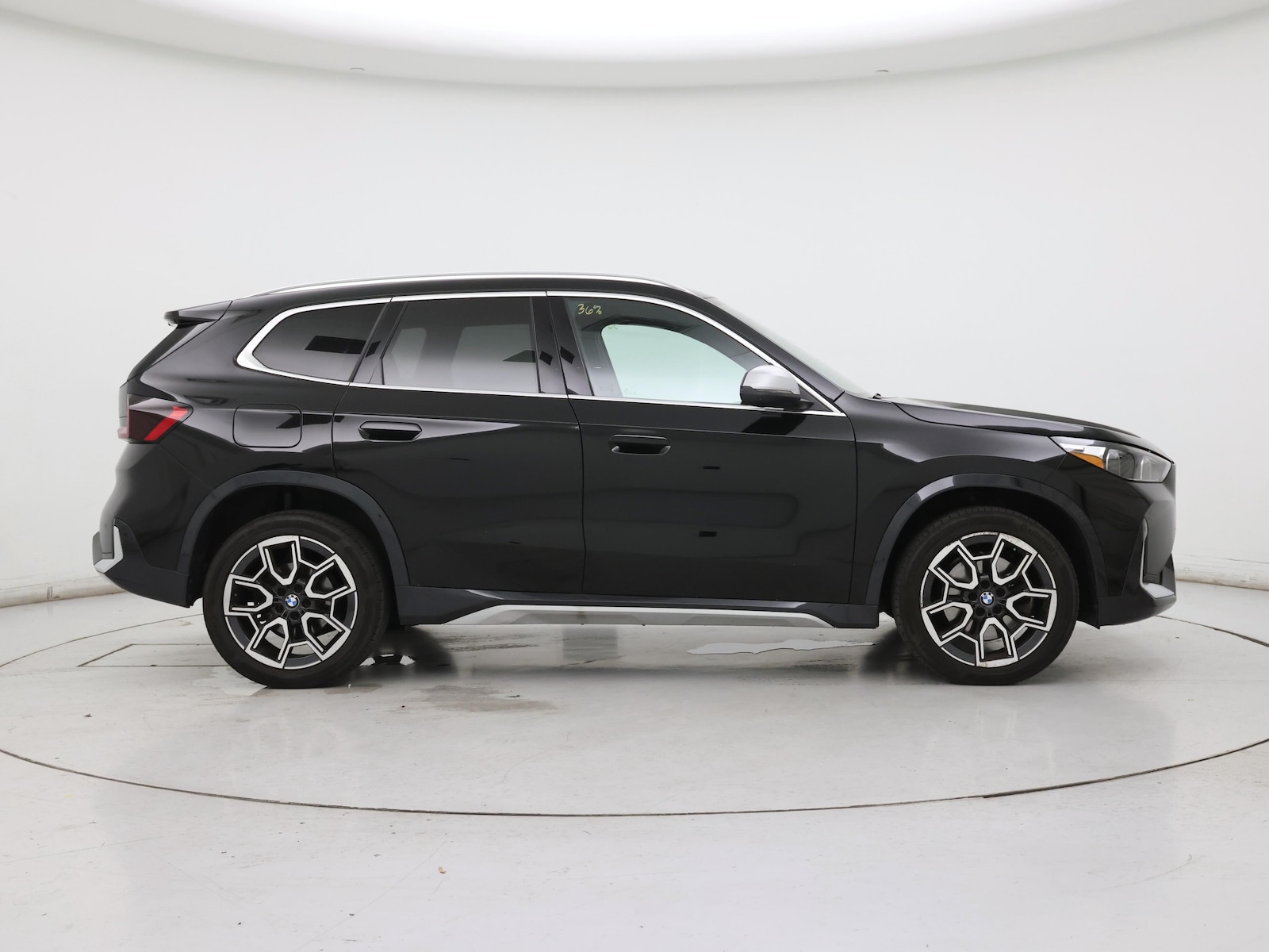 2024 BMW X1 28i - Photo 8