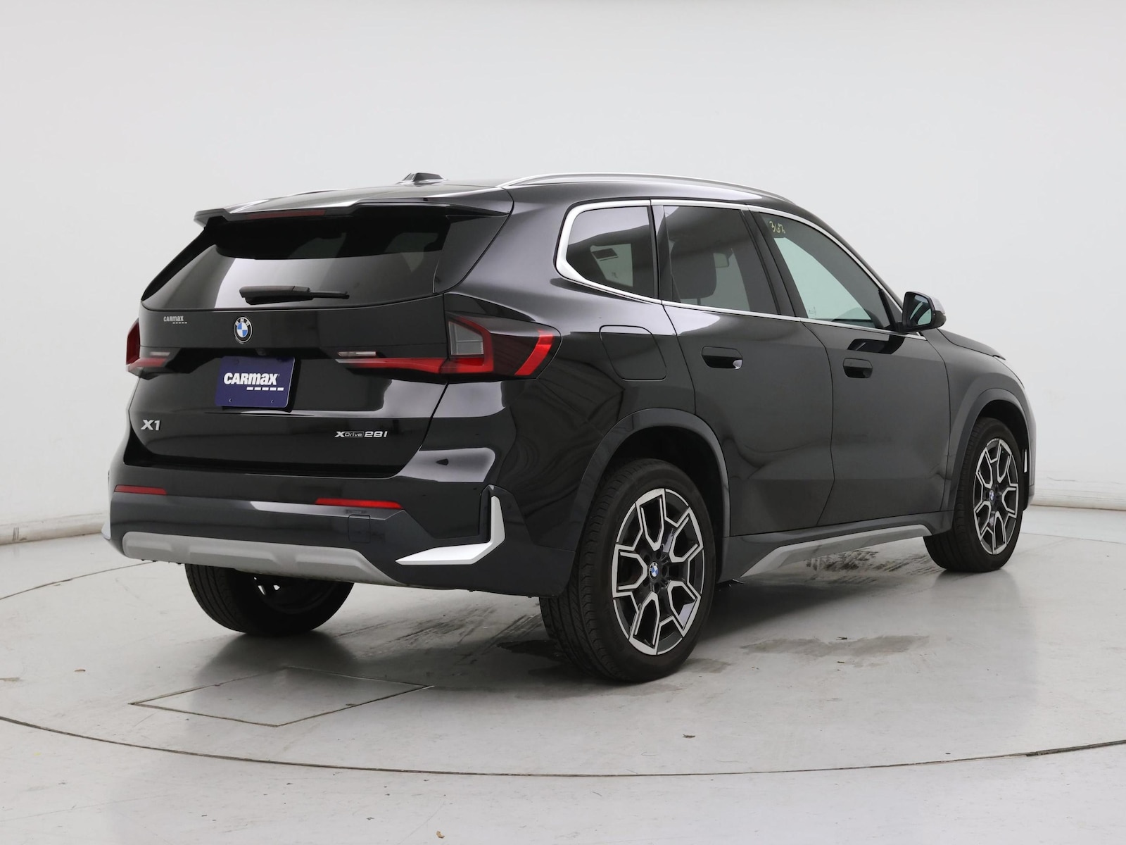 2024 BMW X1 28i - Photo 9