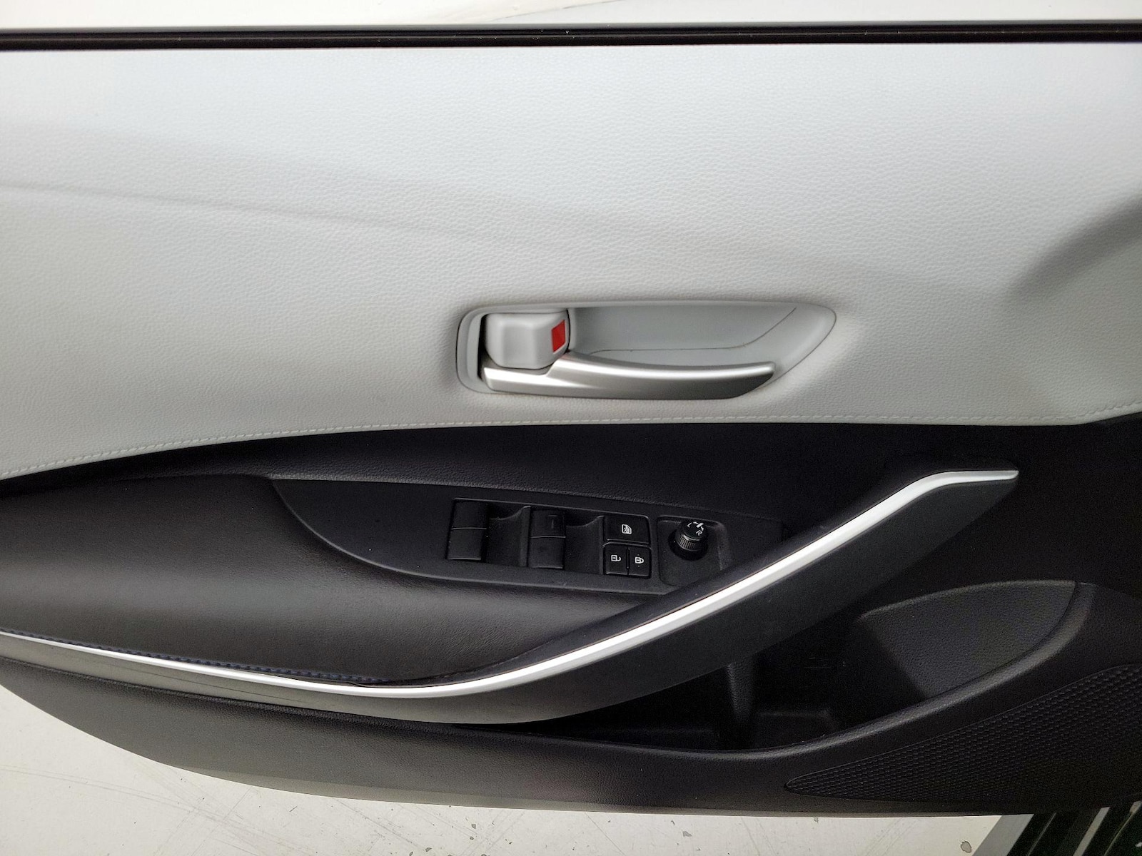 2020 Toyota Corolla SE - Photo 13