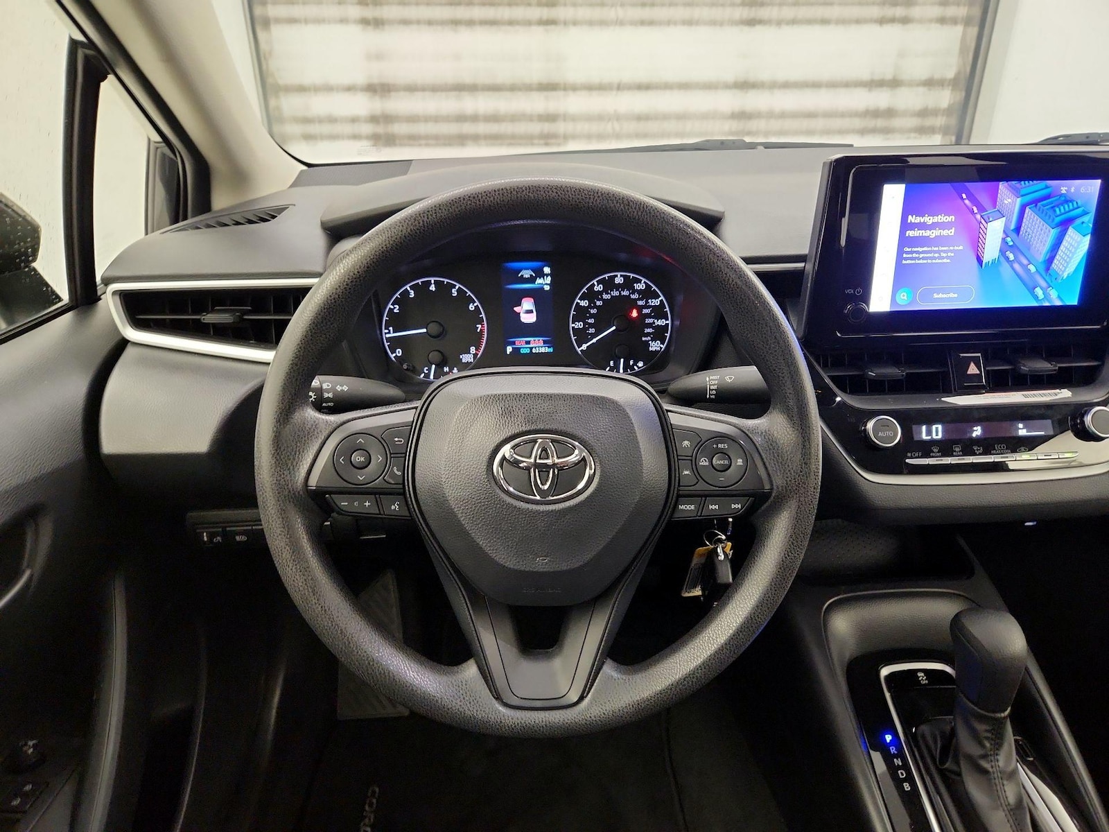 2023 Toyota Corolla LE - Photo 11