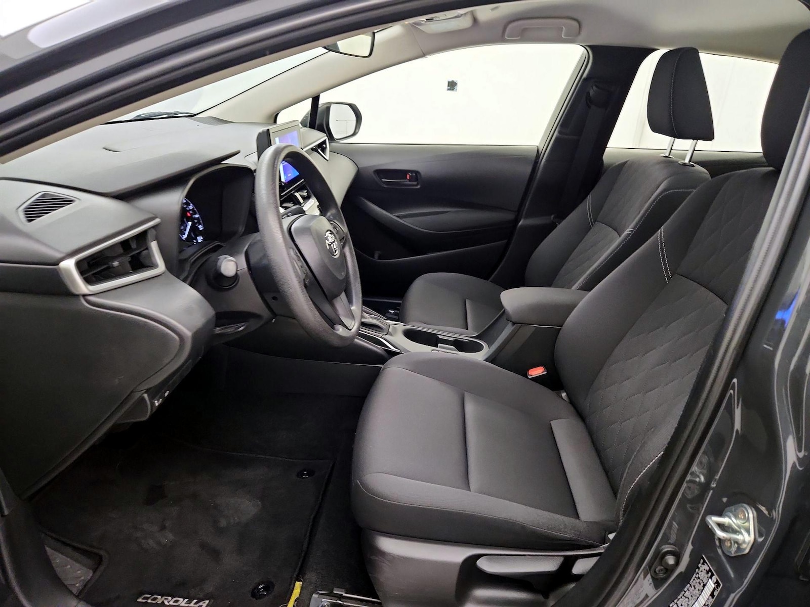 2023 Toyota Corolla LE - Photo 12