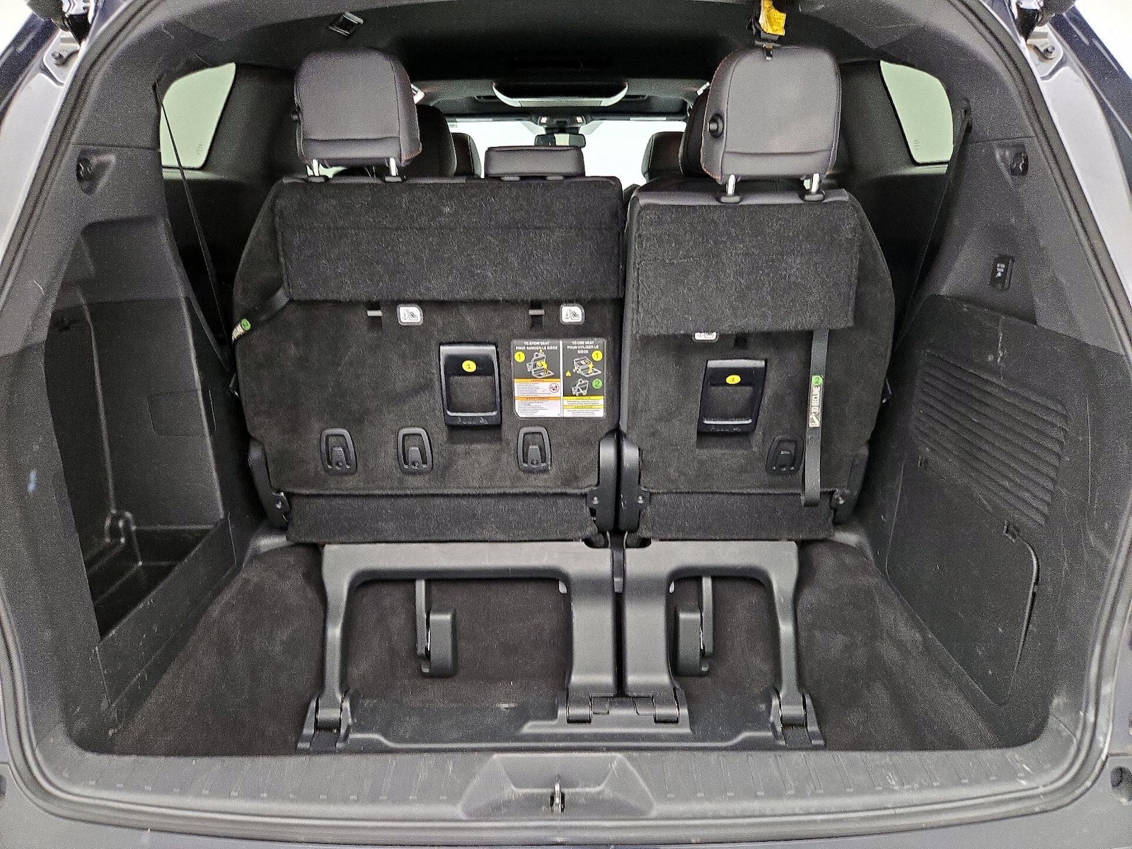 2023 Toyota Sienna XSE - Photo 24