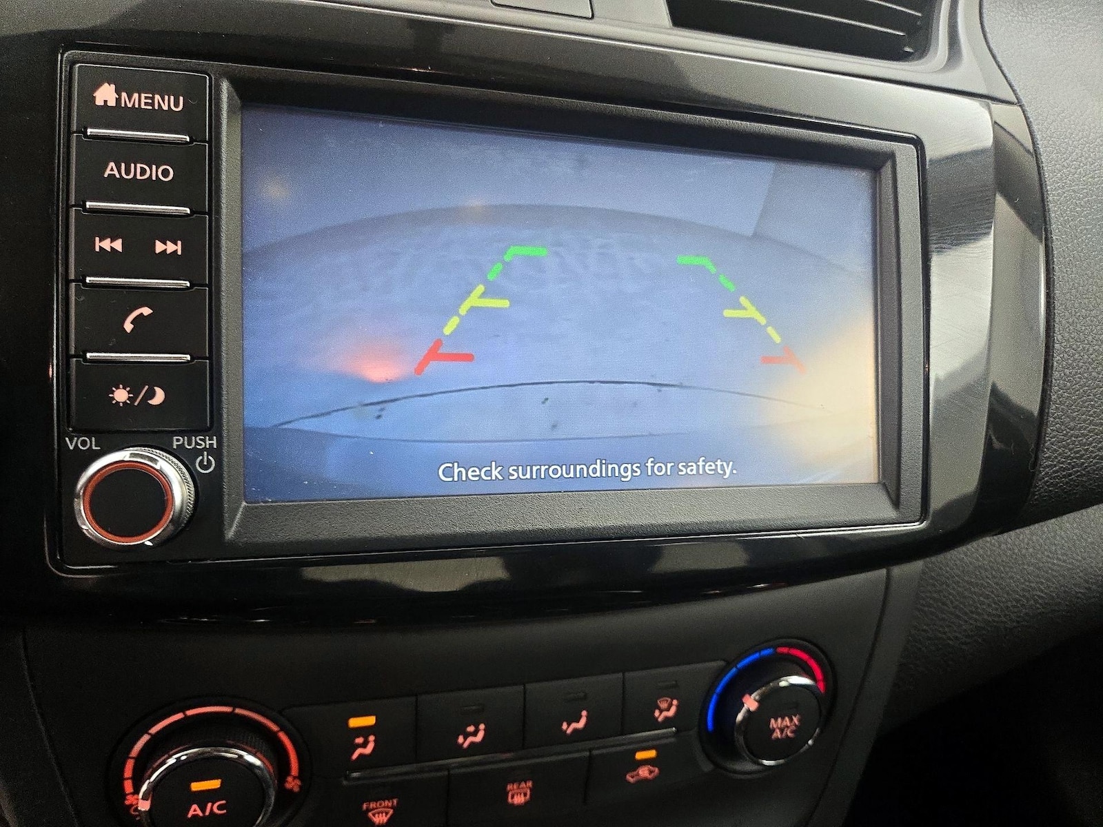 2019 Nissan Sentra S - Photo 15
