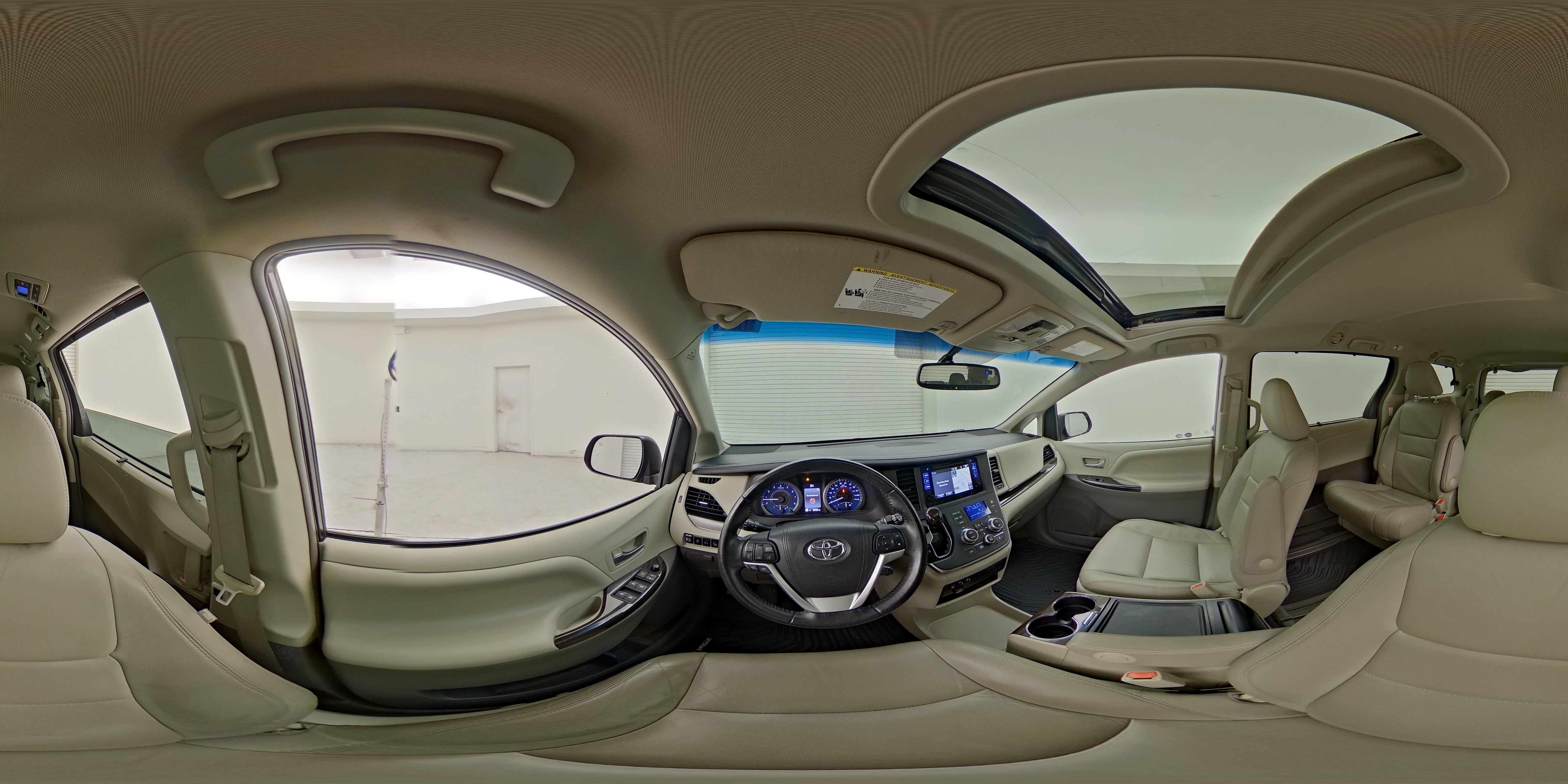 2016 Toyota Sienna XLE - Photo 30