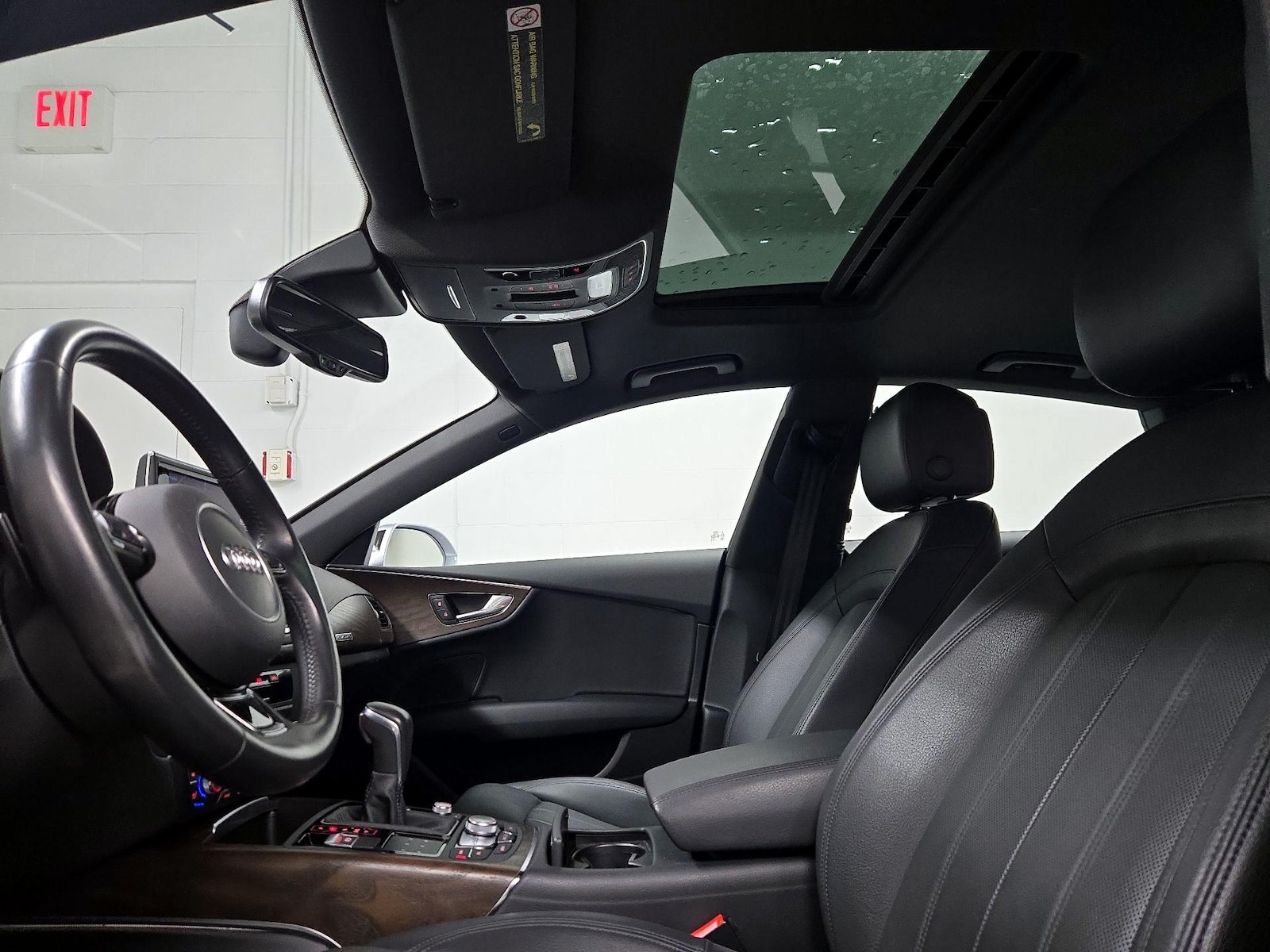 Sunroof(s) & Overhead Airbags