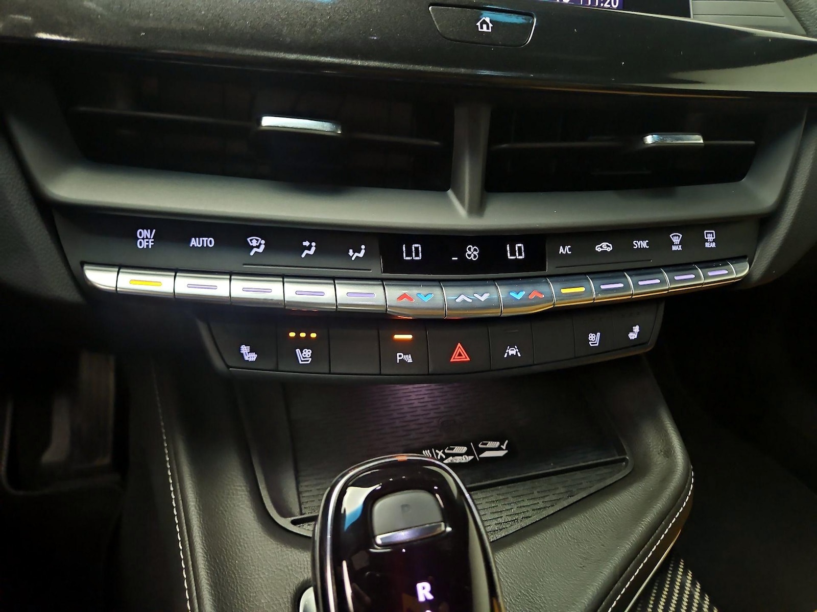 2024 Cadillac CT4 V-Series Blackwing - Photo 17