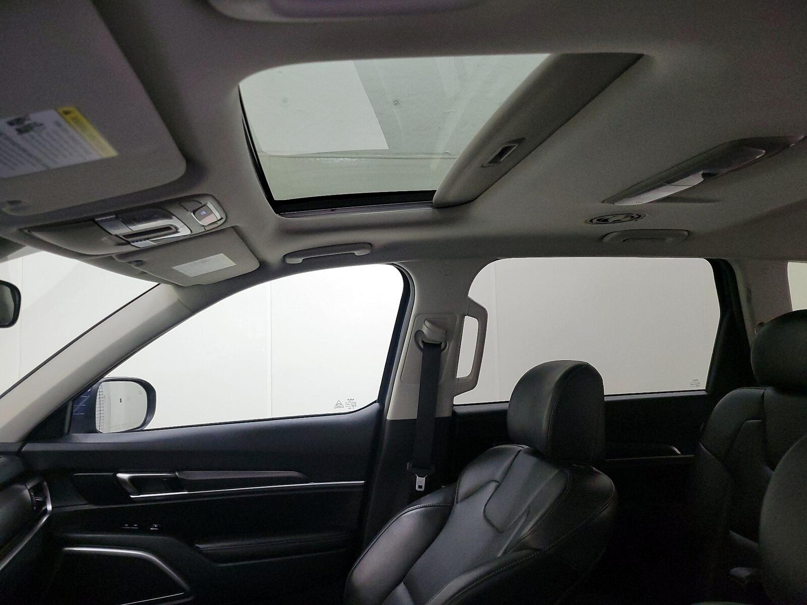 Sunroof(s) & Overhead Airbags