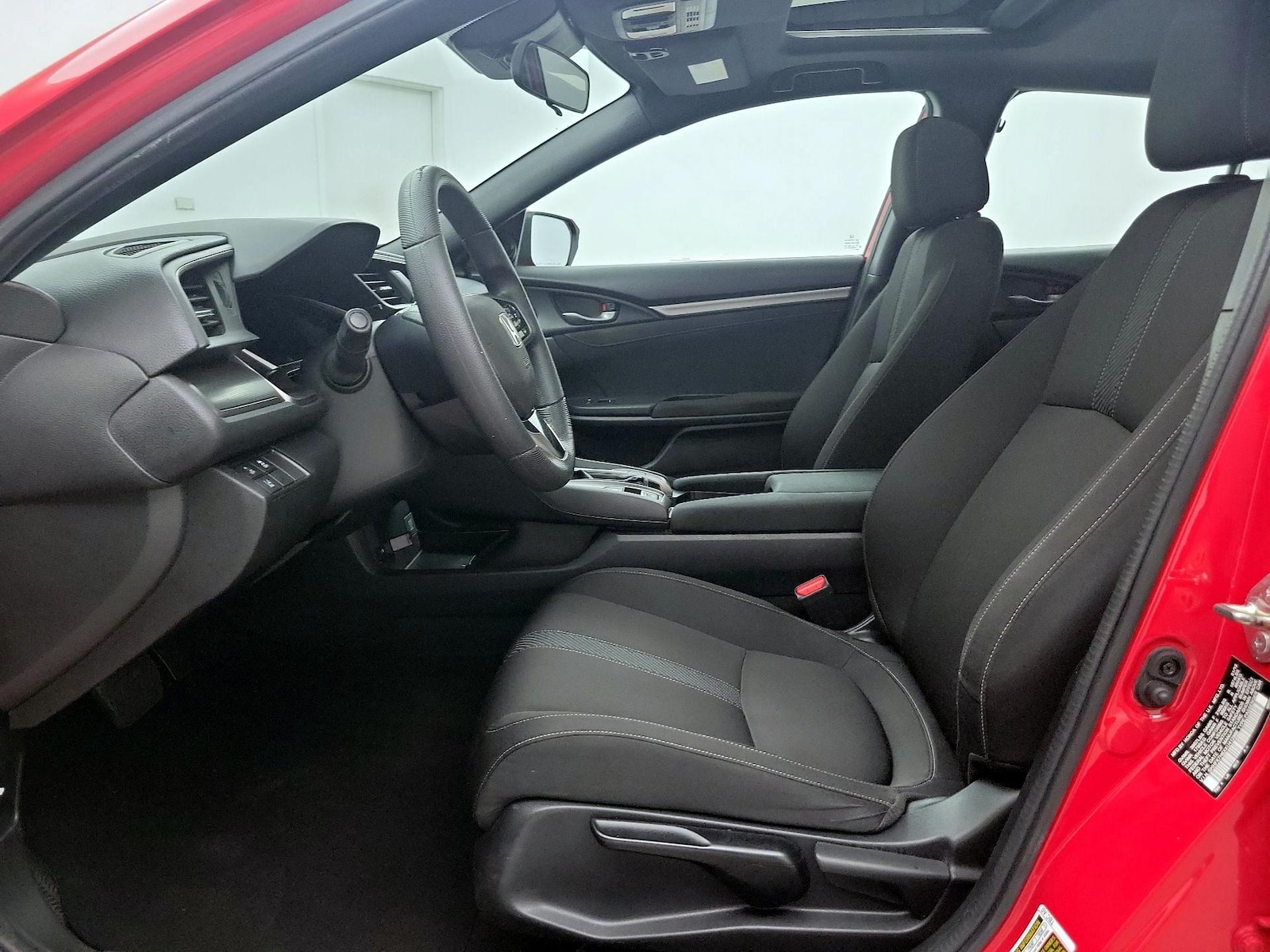 2019 Honda Civic Hatchback EX - Photo 12