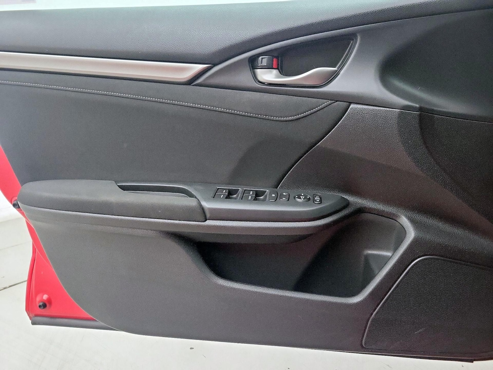 2019 Honda Civic Hatchback EX - Photo 13