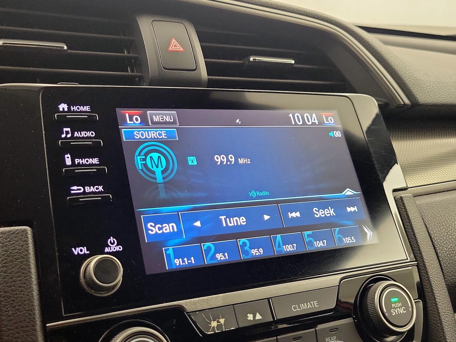 2019 Honda Civic Hatchback EX - Photo 16