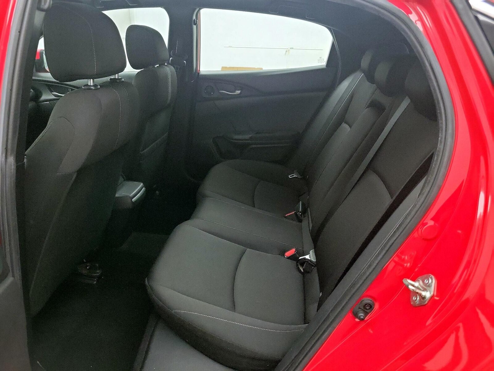 2019 Honda Civic Hatchback EX - Photo 21