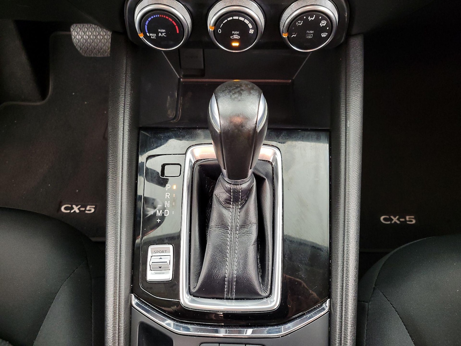 2021 Mazda CX-5 Sport - Photo 18