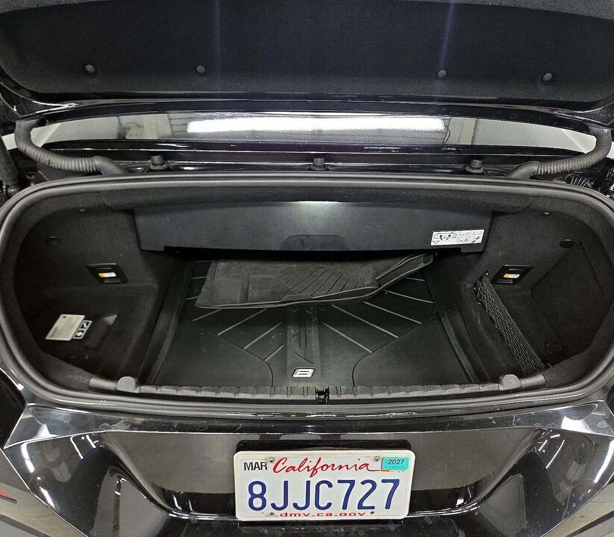 Trunk/Cargo (Seats Up)
