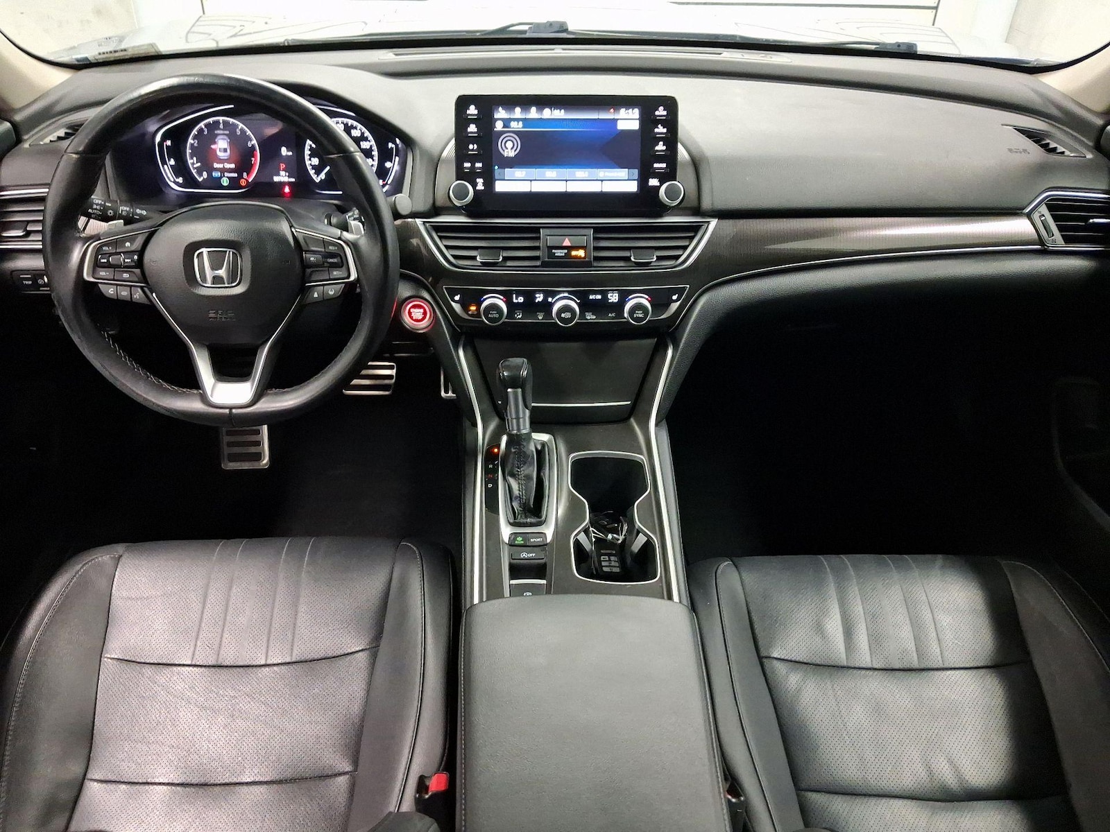 Apple CarPlay® & Android Auto™