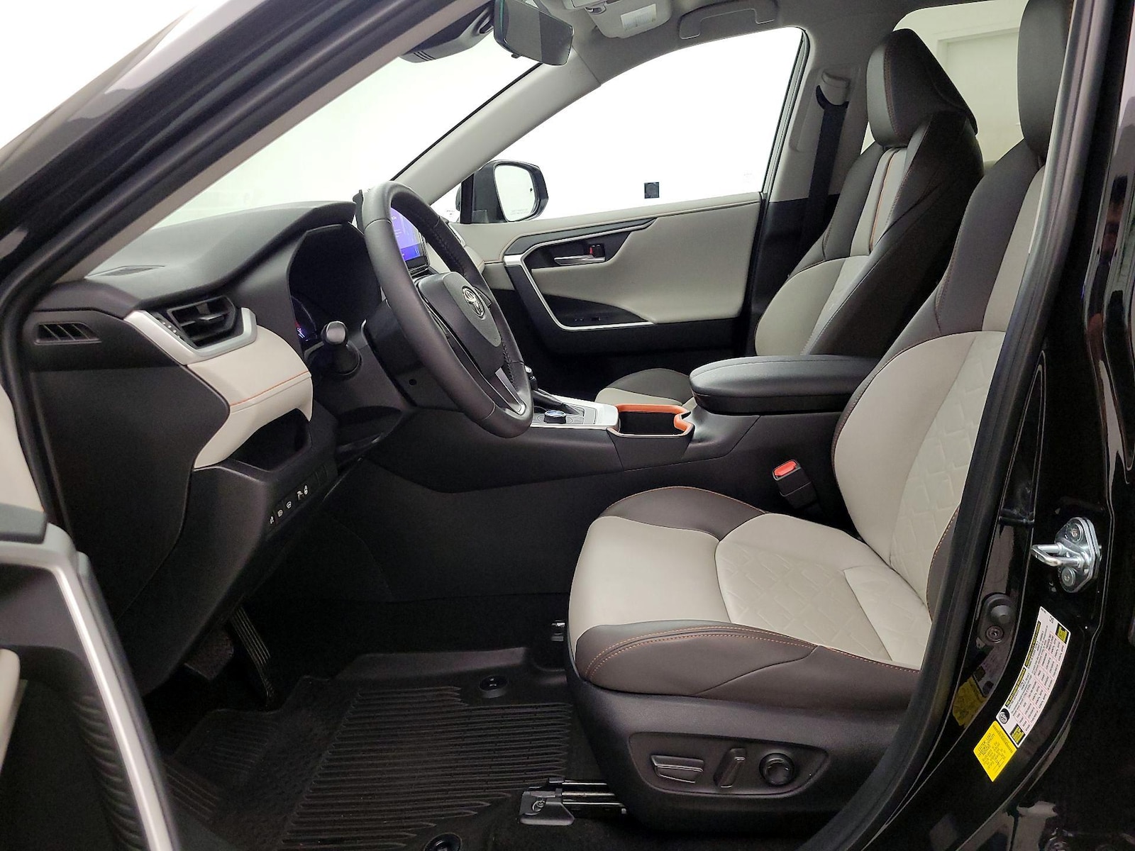 2024 Toyota RAV4 Adventure - Photo 12