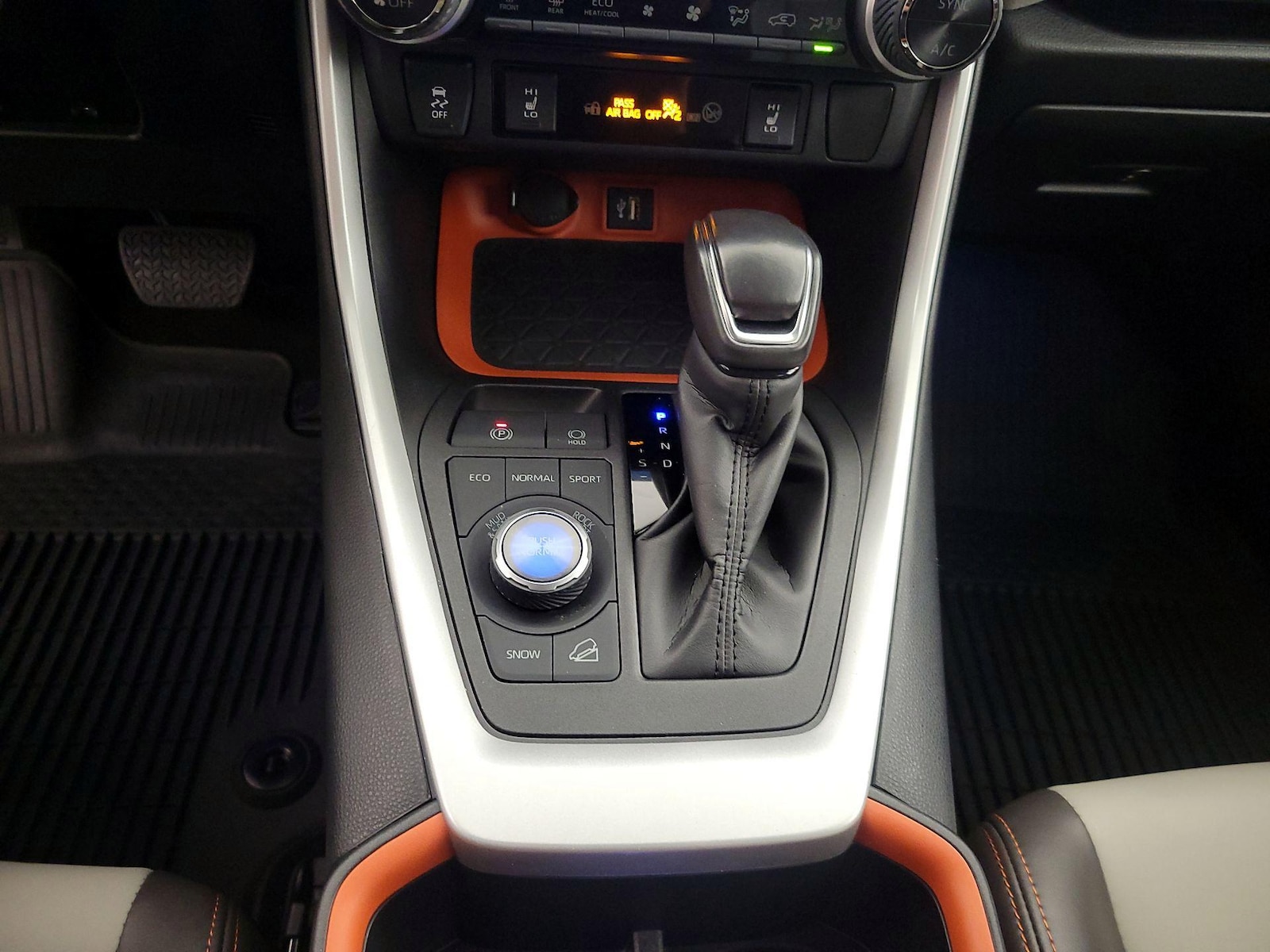 2024 Toyota RAV4 Adventure - Photo 18
