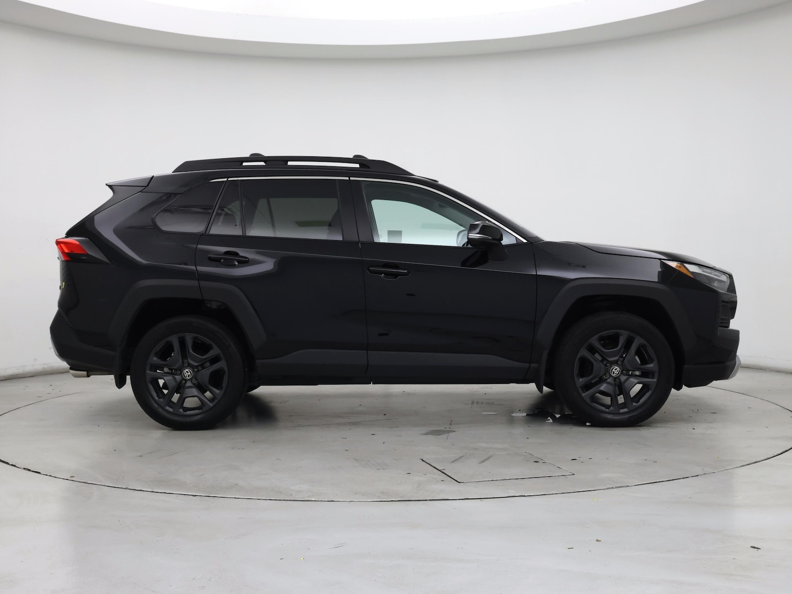 2024 Toyota RAV4 Adventure - Photo 8