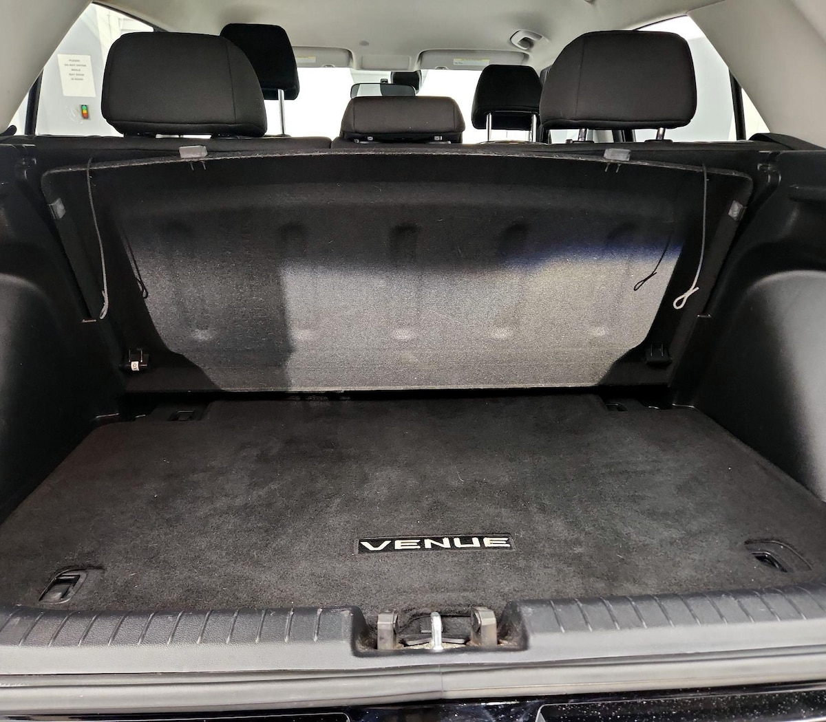 Trunk/Cargo (Seats Up)