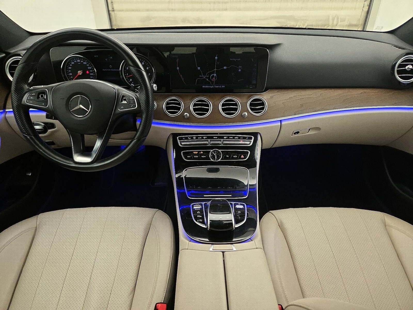 2017 Mercedes-Benz E-Class E300 - Photo 10