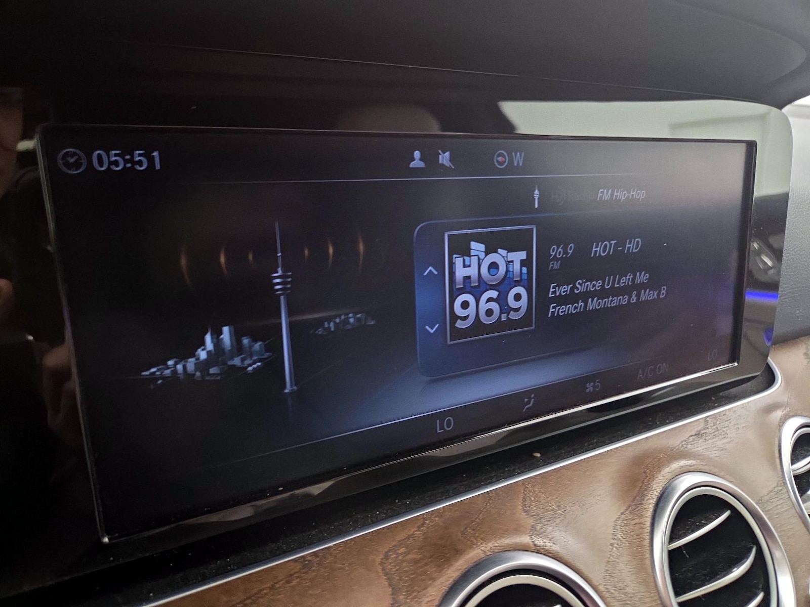 2017 Mercedes-Benz E-Class E300 - Photo 17
