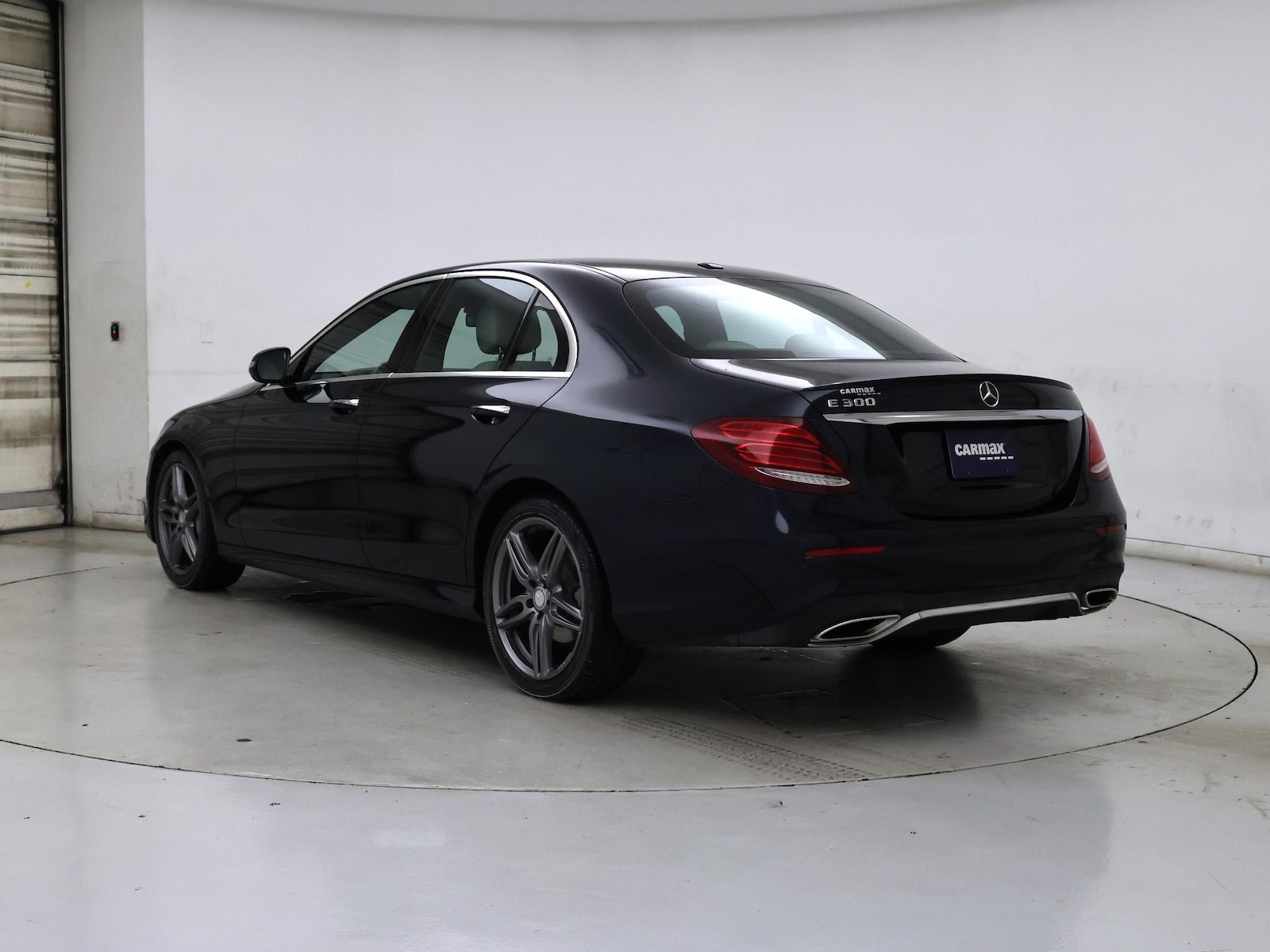 2017 Mercedes-Benz E-Class E300 - Photo 3