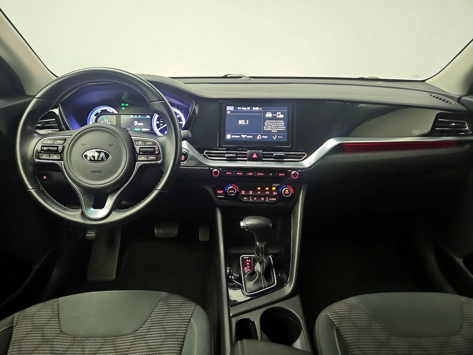 Apple CarPlay® & Android Auto™