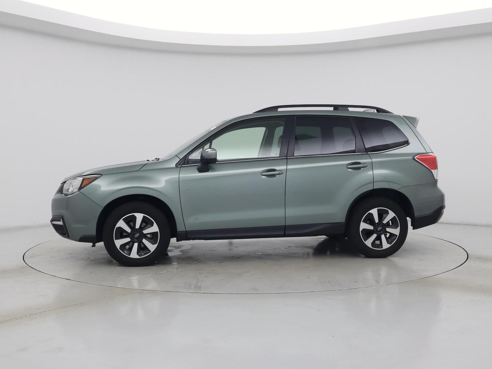 2018 Subaru Forester Limited - Photo 4