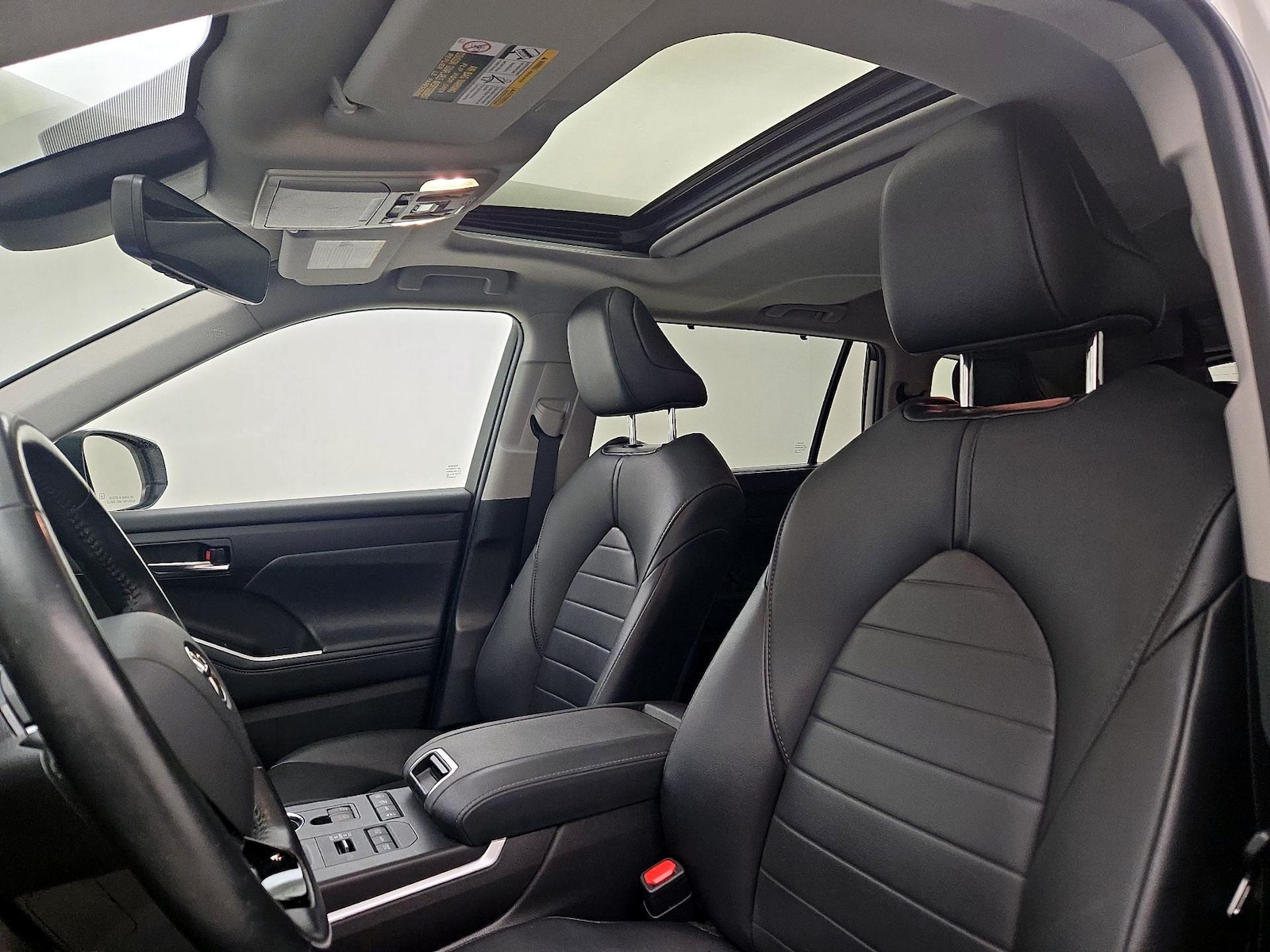 Sunroof(s) & Overhead Airbags
