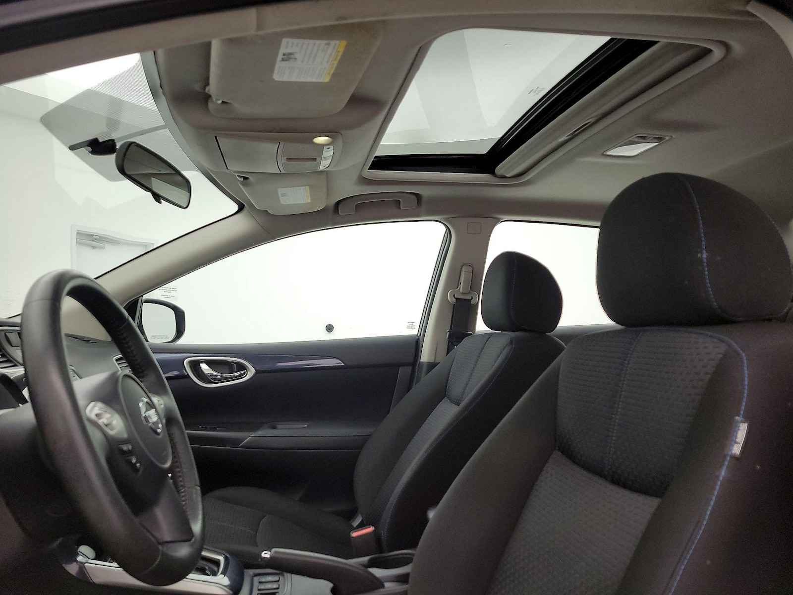 Sunroof(s) & Overhead Airbags