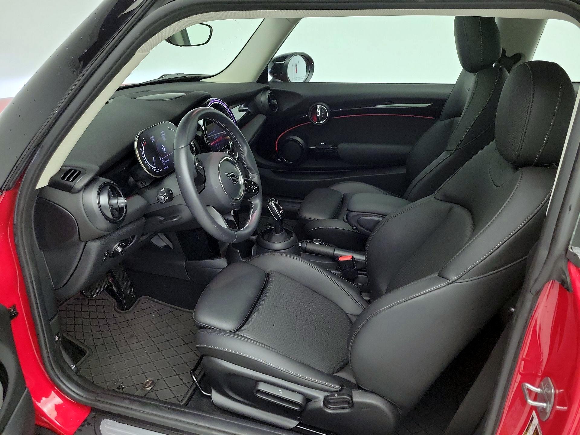Thumbnail: 2023 MINI Cooper Hardtop - 11