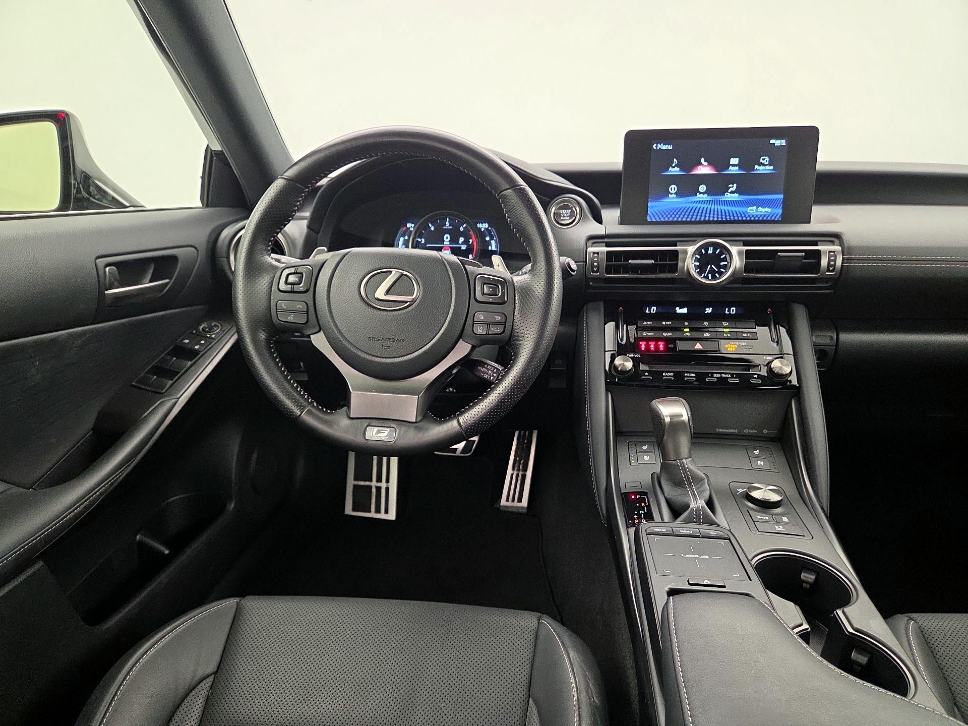 Thumbnail: 2022 Lexus IS - 10