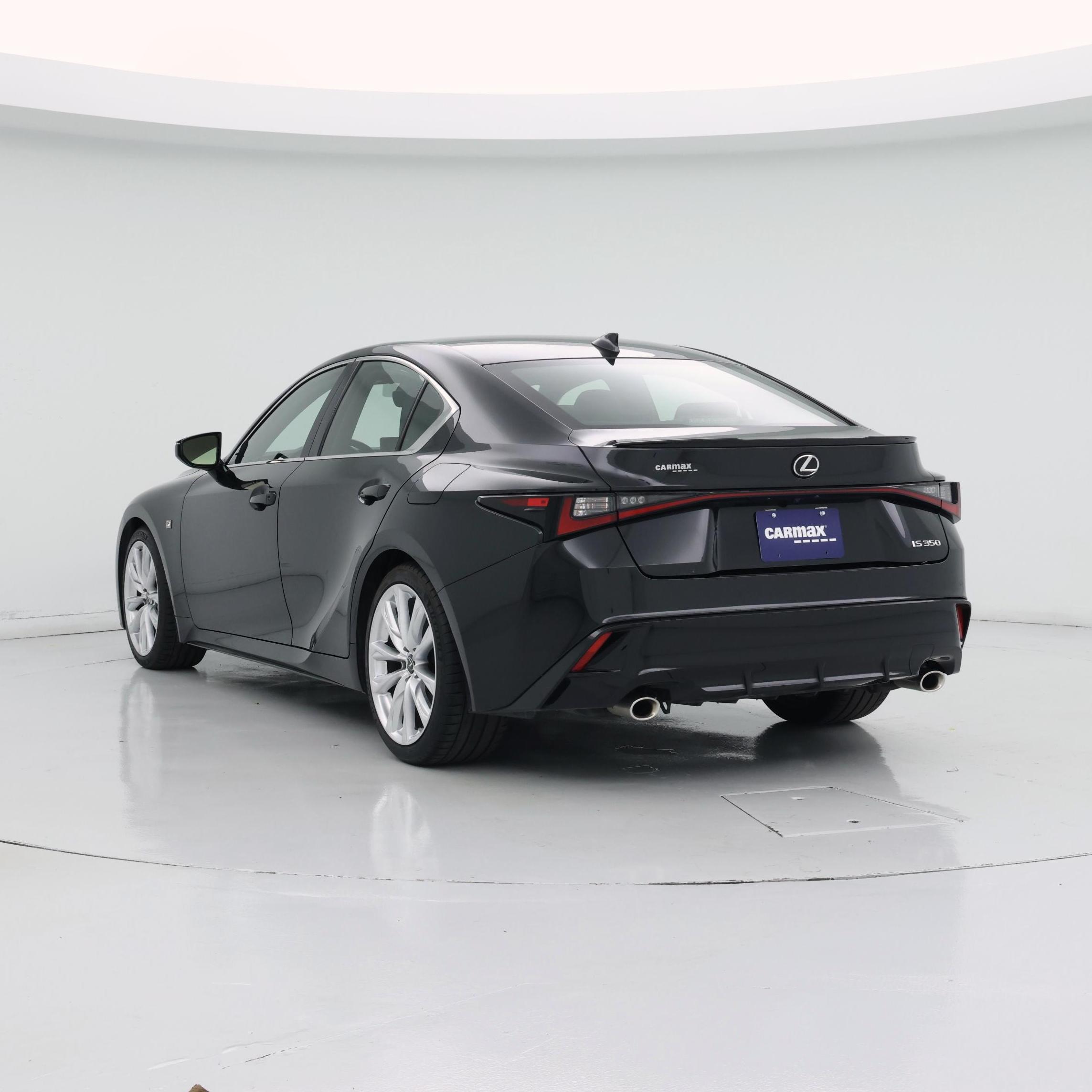 Thumbnail: 2022 Lexus IS - 2