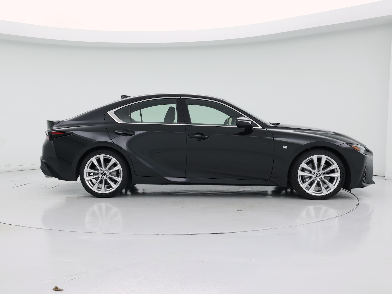 2022 Lexus IS 350 F SPORT - Photo 8