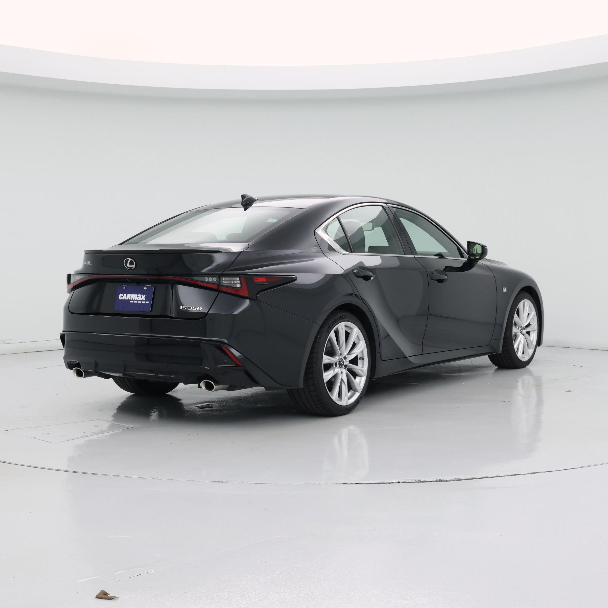 Thumbnail: 2022 Lexus IS - 8