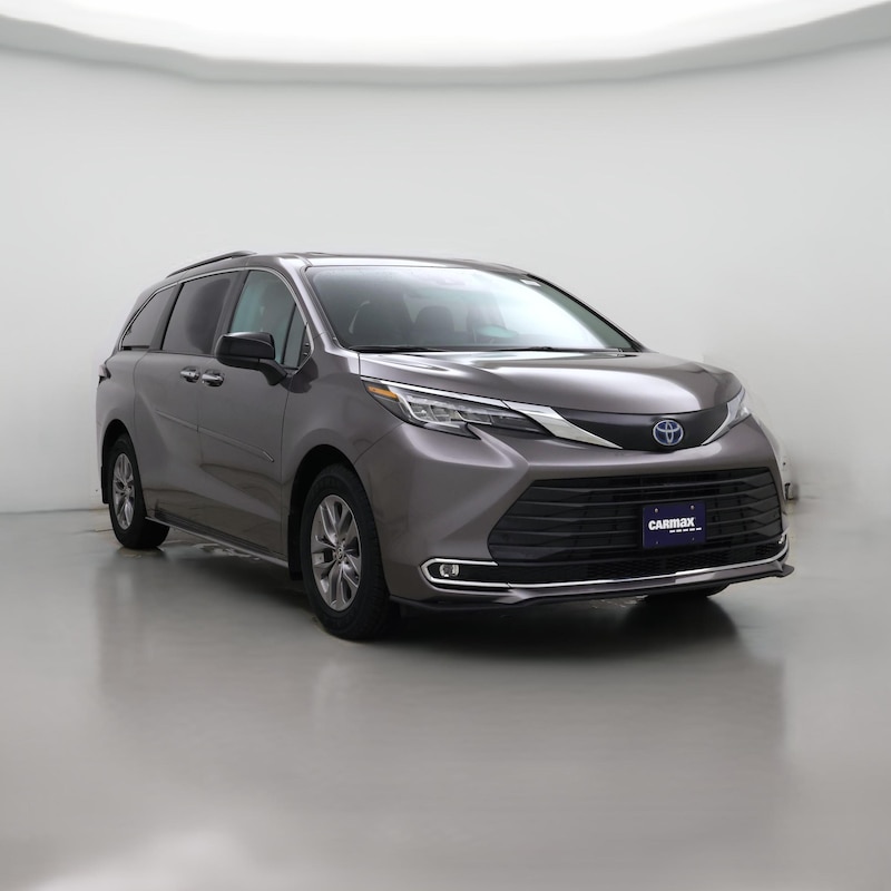 2023 Toyota Sienna Hybrid XLE