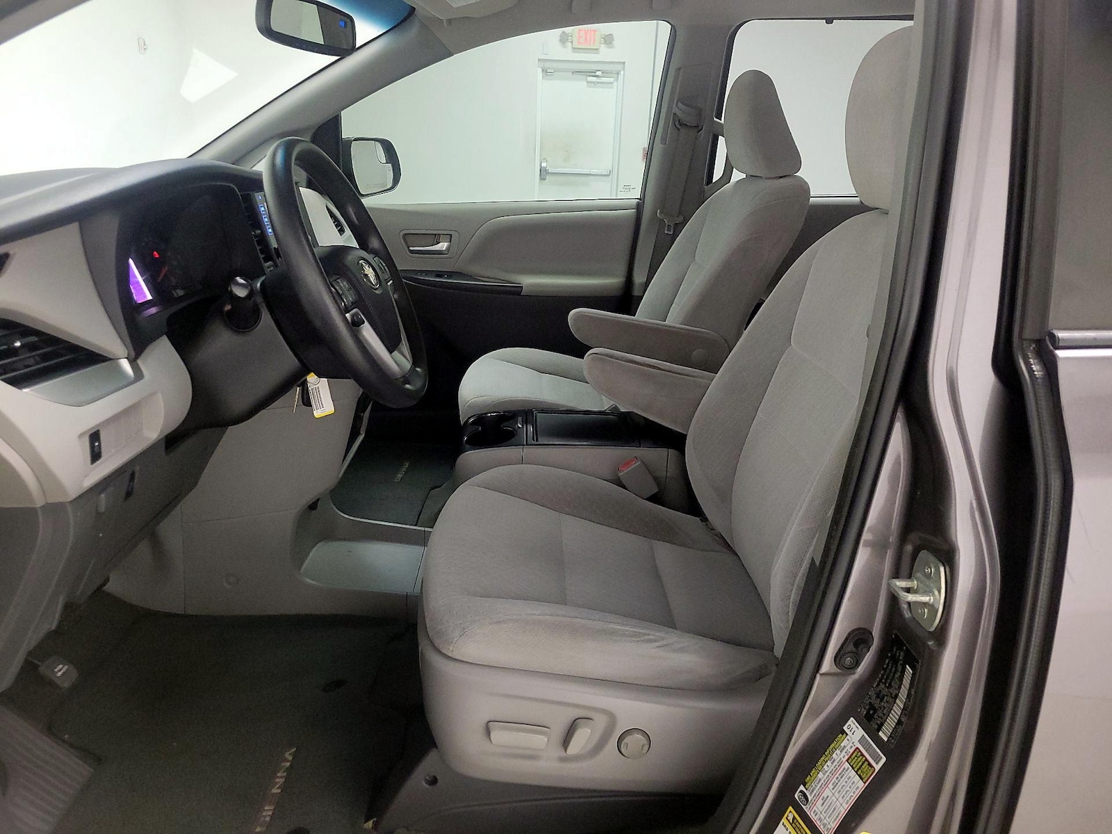 Power Seat(s) & Side Airbags