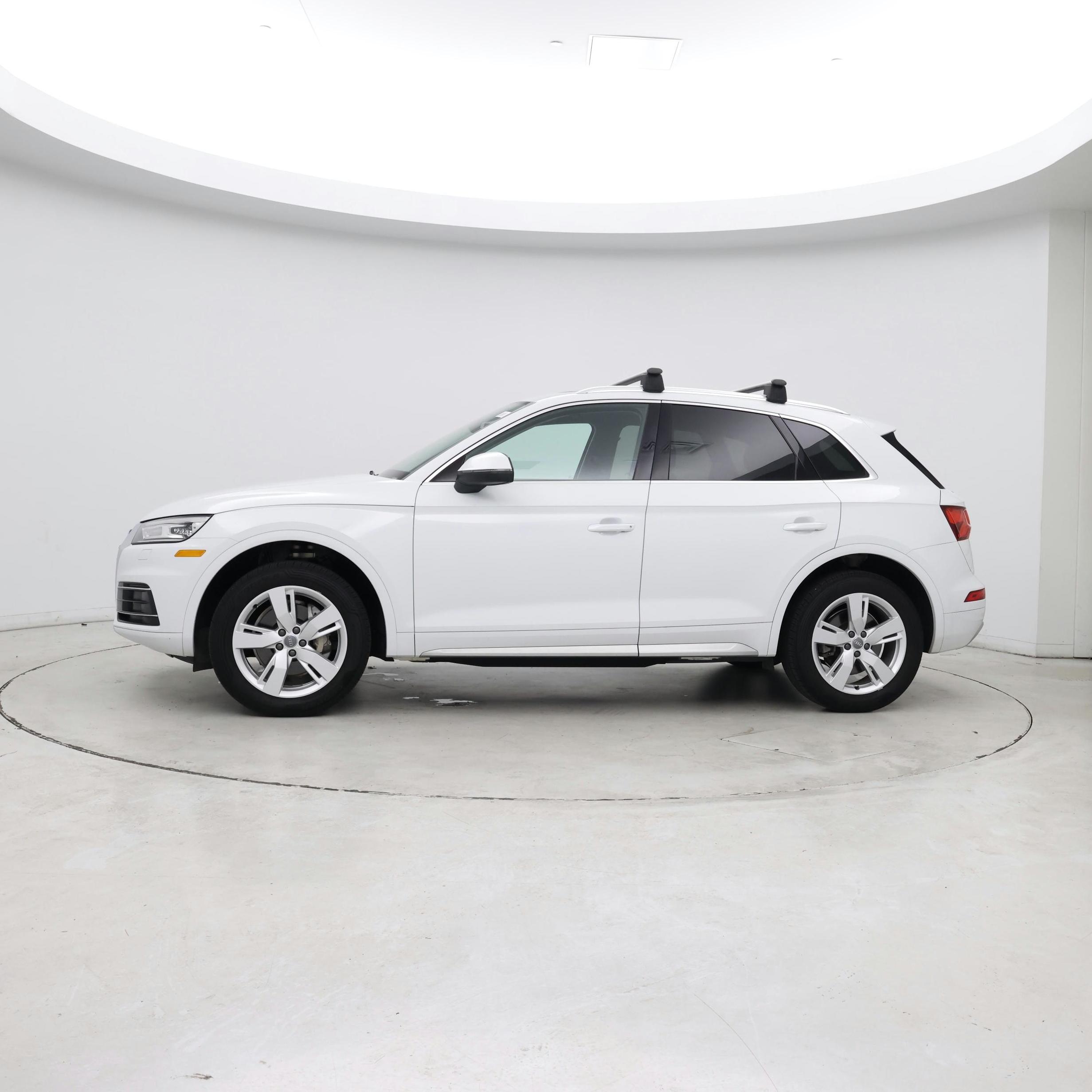 Thumbnail: 2019 Audi Q5 - 3