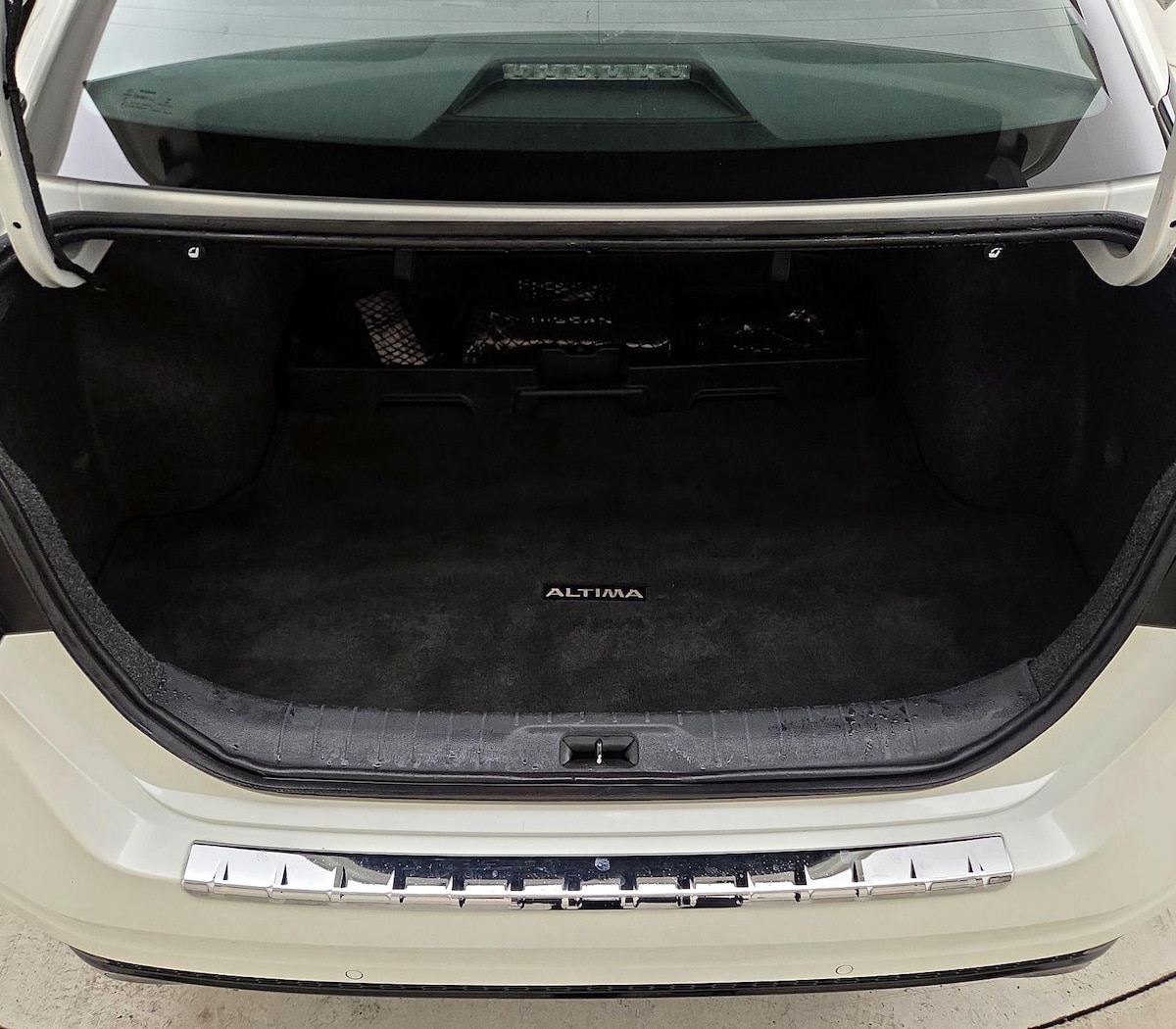 Trunk/Cargo (Seats Up)