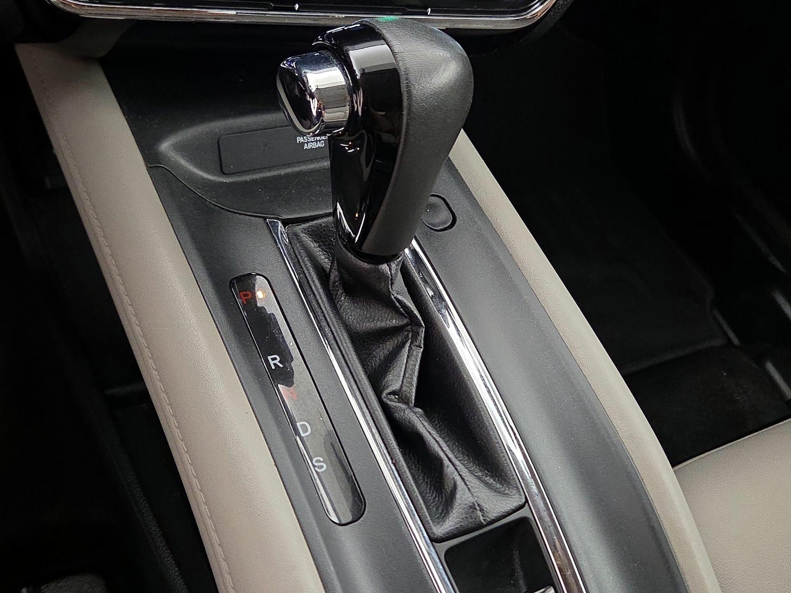 2018 Honda HR-V EX-L - Photo 19