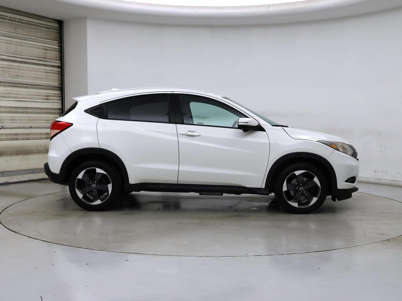 2018 Honda HR-V EX-L - Photo 8